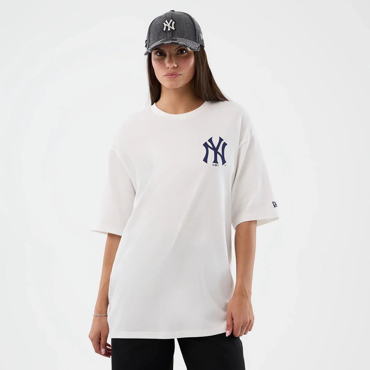 New York Yankees MLB Cap Graphic Tee New Era White