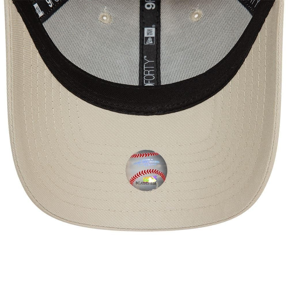 New York Yankees MLB League Essential 9FORTY Strapback New Era Stone/White